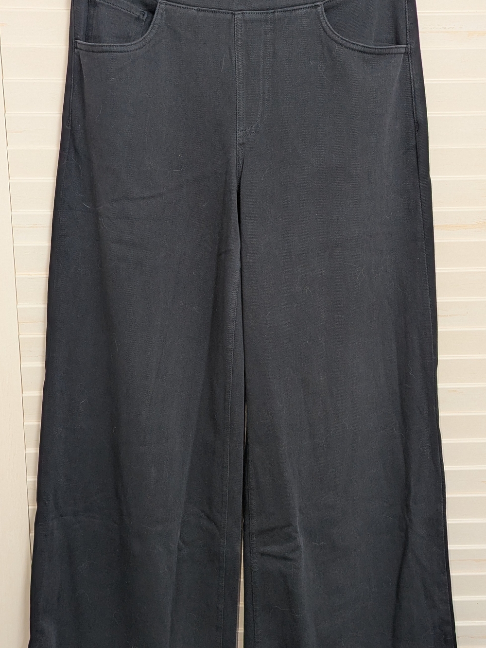 HALARA high waist, wide leg, 5 pocket jeans, size M regular. NWT